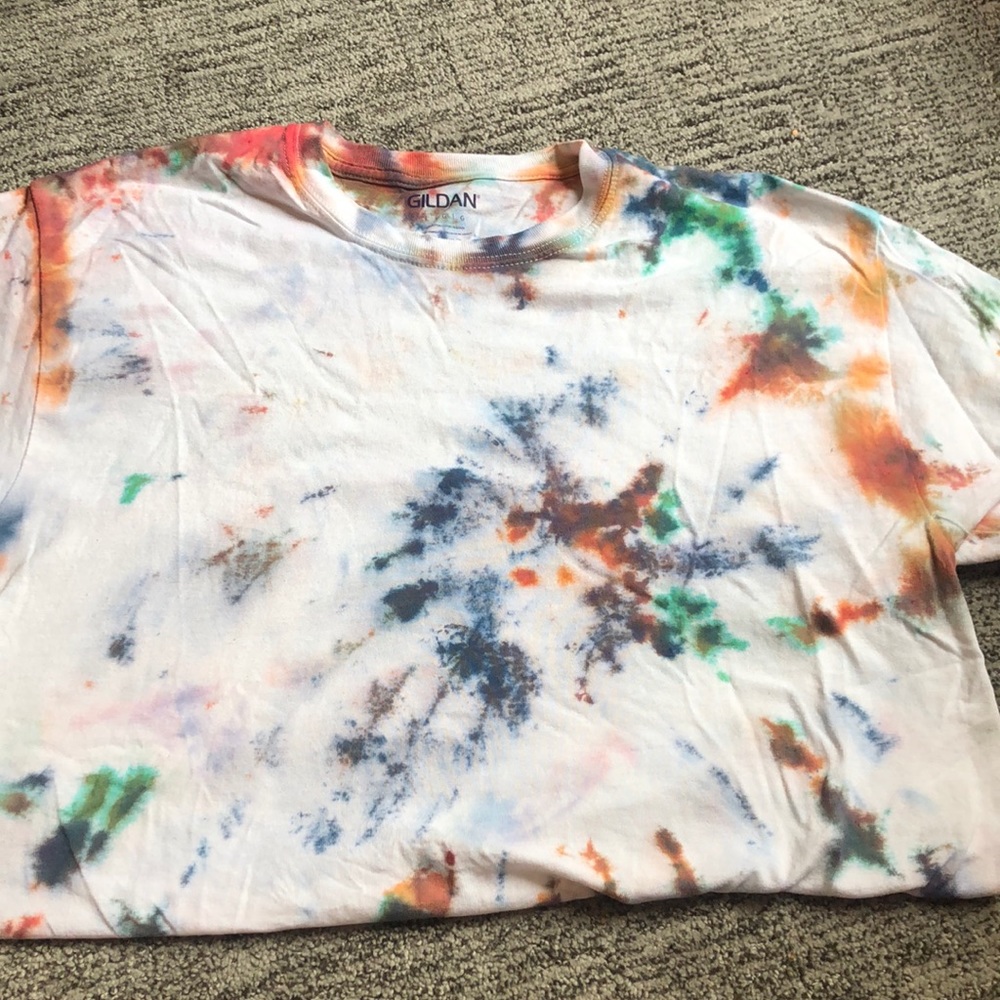 Tie dye tee shirt!!